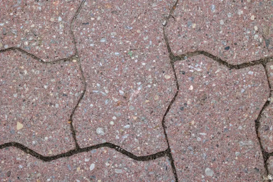 Red brick-pattern paving, the look stencilled concrete copies
